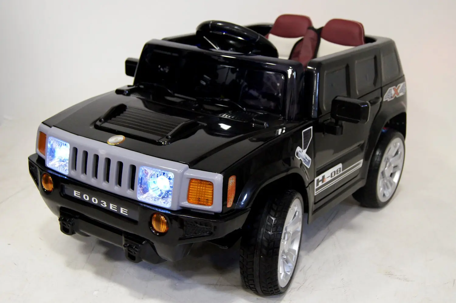 Электромобиль RiverToys Hummer E003EE купить в магазине Жирафик