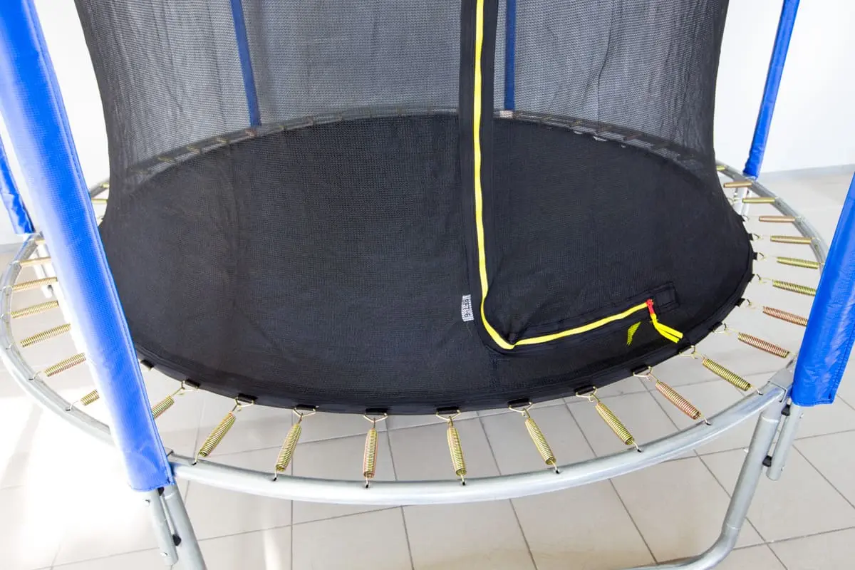 Купить Батут Trampoline Big 8 ft (2,4 м) с сеткой в Краснодаре –  интернет-магазин «Жирафик»