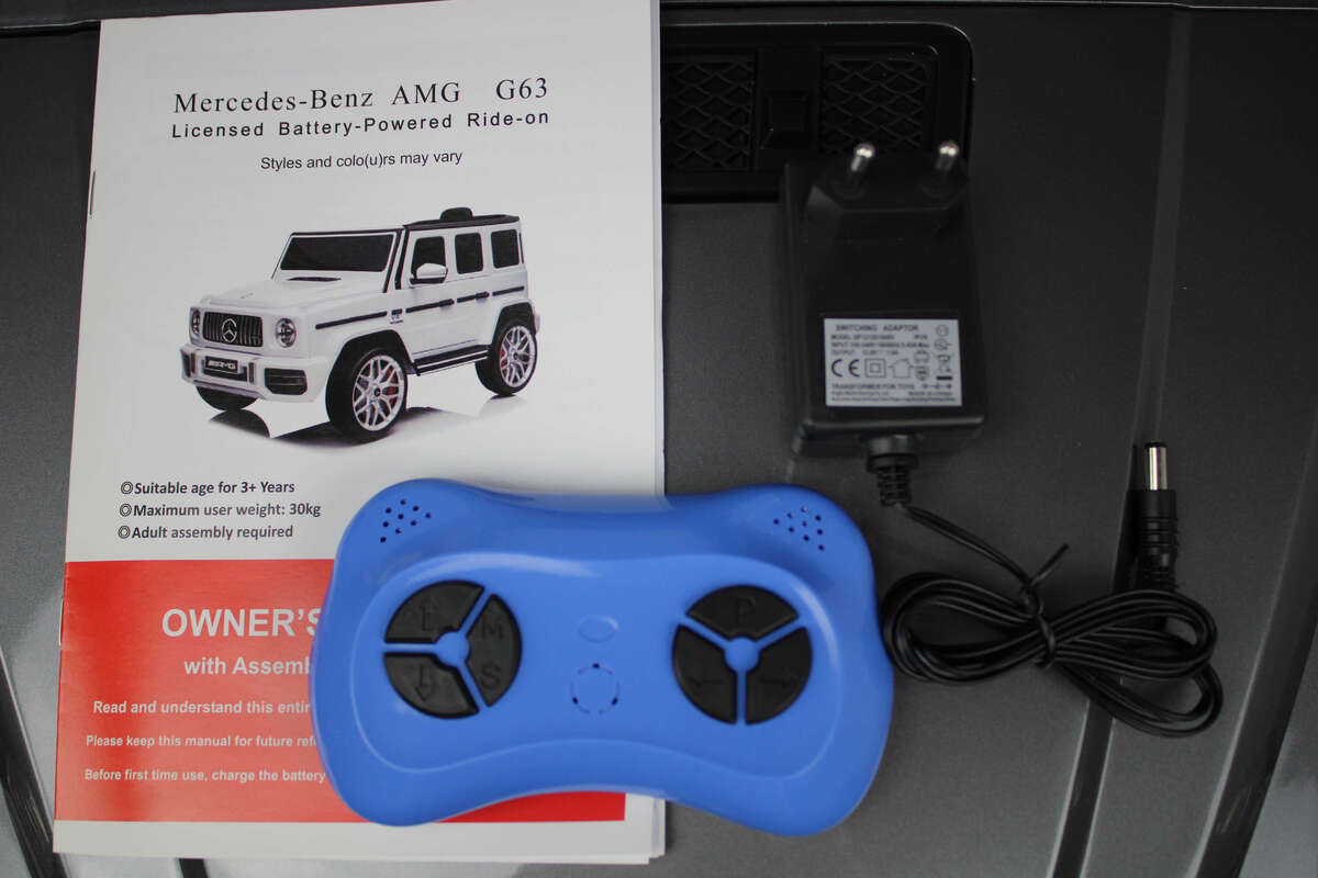 Электромобиль RiverToys Mercedes-Benz G63 T999TT купить в магазине Жирафик