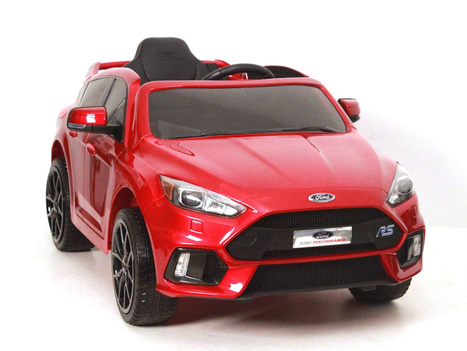 Электромобиль RiverToys Ford Focus RS купить в магазине Жирафик