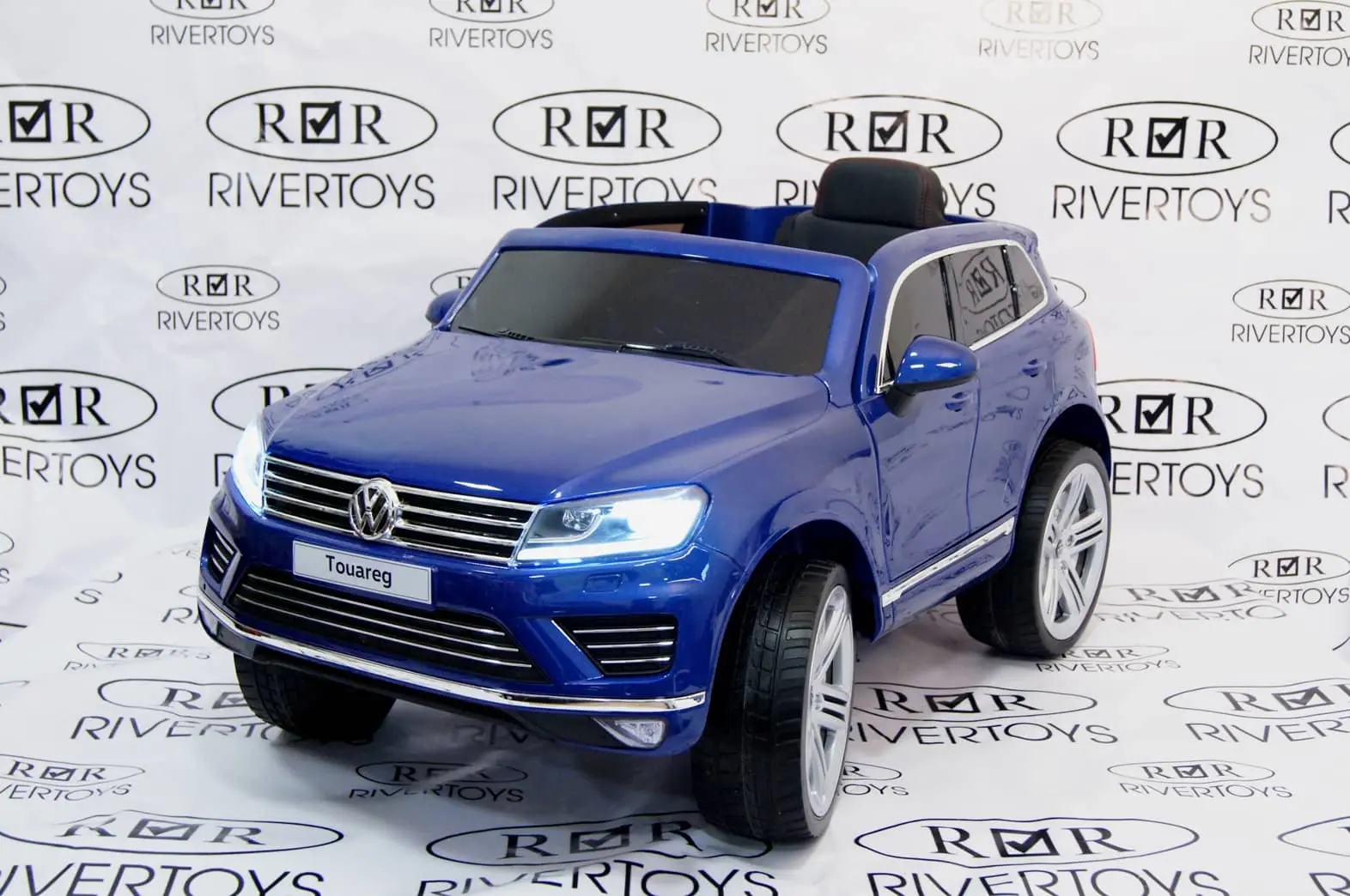 Электромобиль RiverToys Volkswagen Touareg купить в магазине Жирафик